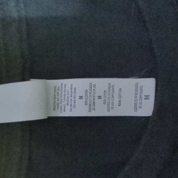 Tegan and Sara Tee - Picture 3 of 4